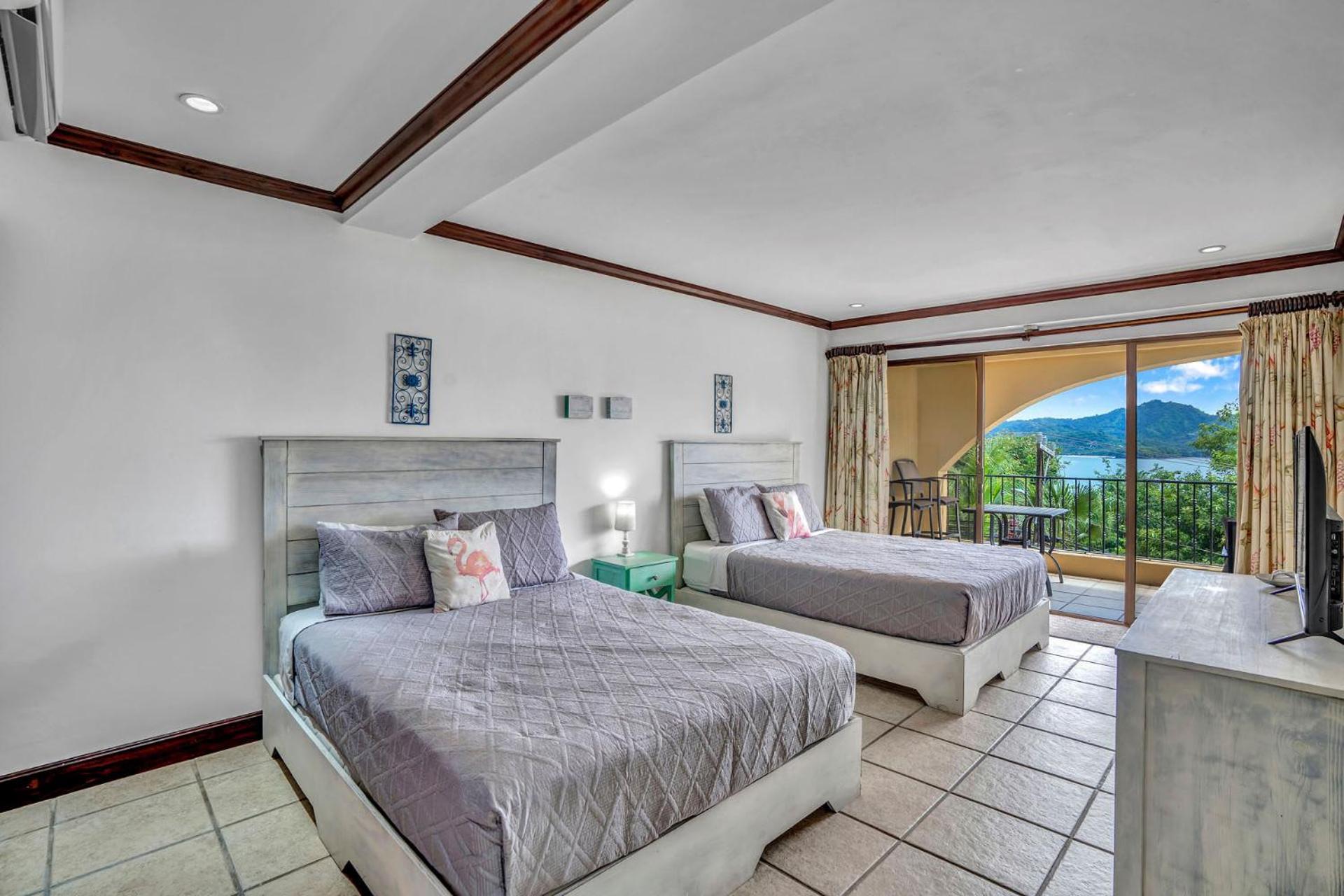 فيلا Newly Remodeled Unit In Flamingo With Sweeping Ocean Views From Big Terrace بلايا فلامنغو المظهر الخارجي الصورة